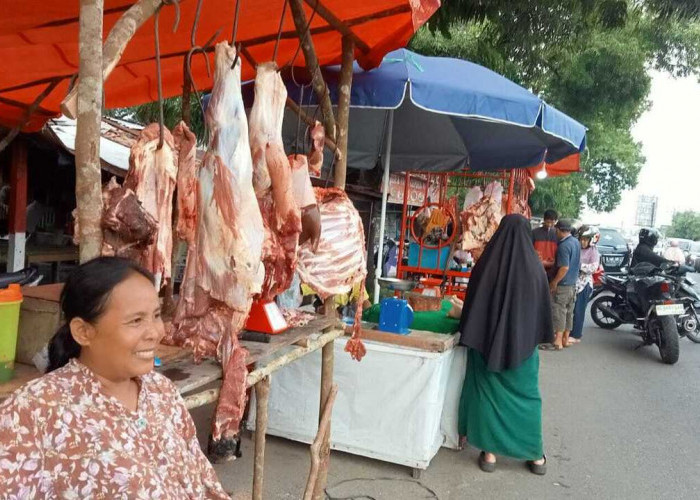 H-2 Idul Adha 1446 H, Lapak Daging Dadakan Bermunculan di Lubuklinggau, Harga Mulai Naik