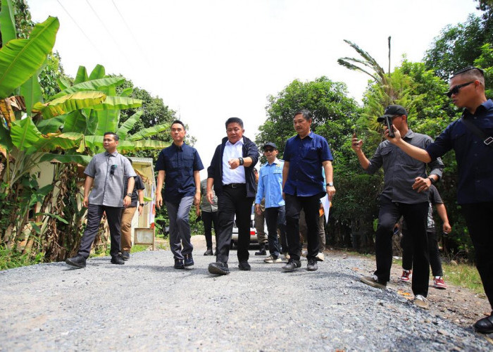 Kunker ke Desa Benawa, Herman Deru Pastikan OKI Terima Anggaran Terbesar Sumsel 2025