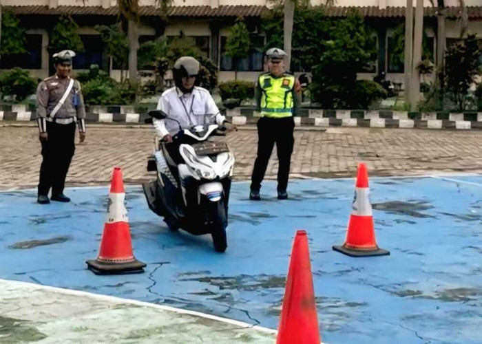 Polres OKU Edukasi Pelajar Tertib Berlalulintas