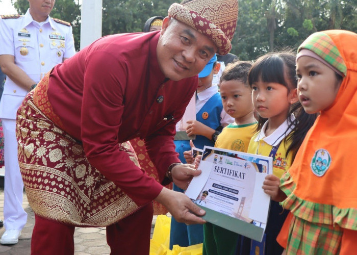 Hardiknas 2026 di Palembang: Aprizal Hasyim Gaungkan Pendidikan Berkarakter dan Berkualitas