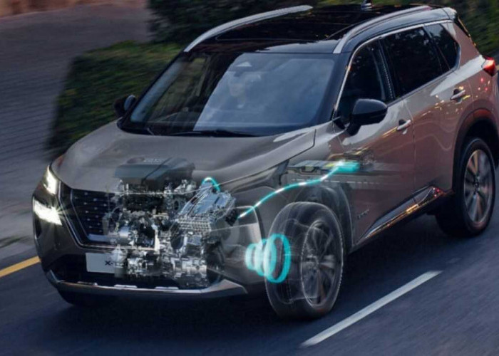 Adu Canggih: Nissan e-4ORCE Tantang Mitsubishi Destinator di Era SUV Elektrifikasi