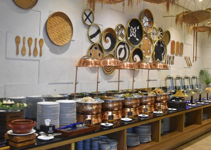 Hadirkan Nuansa Kampung Tempo Dulu, Ramadhan di BATIQA Hotel Palembang Tawarkan Ragam Menu Lokal hingga Timur 