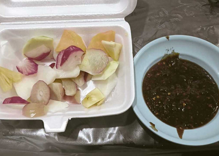 Rujak Buah : Cemilan Sehat Penuh Manfaat untuk Kesehatan