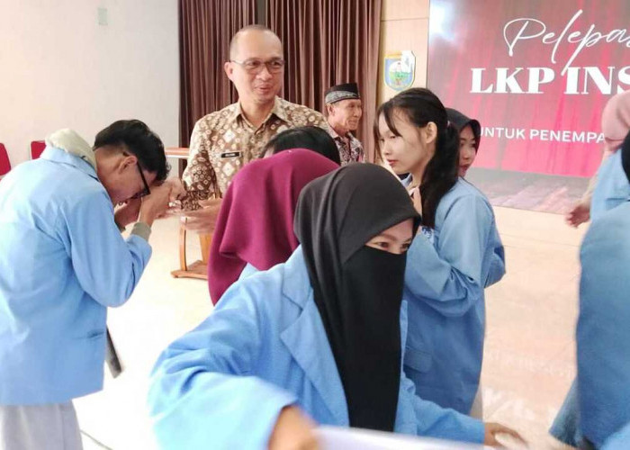 Pemkab OKU Lepas 21 Tenaga Kerja ke Tiga Perusahaan di Semarang