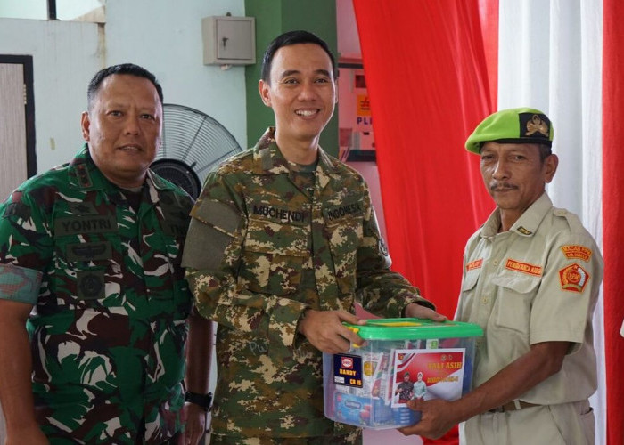 Kenakan Seragam Komcad, Bupati OKI Tunjukan Solidaritas TNI dan Masyarakat