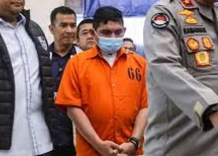 Ancam Bunuh Warga Muhammadiyah 2 Peneliti BRIN Disanksi Andi Pangerang Hasanuddin Diberhentikan...