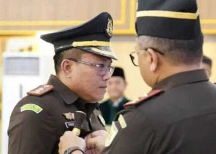 I Gede Widhartama Gantikan H Sumantri, Resmi Jabat Kajari OKI!