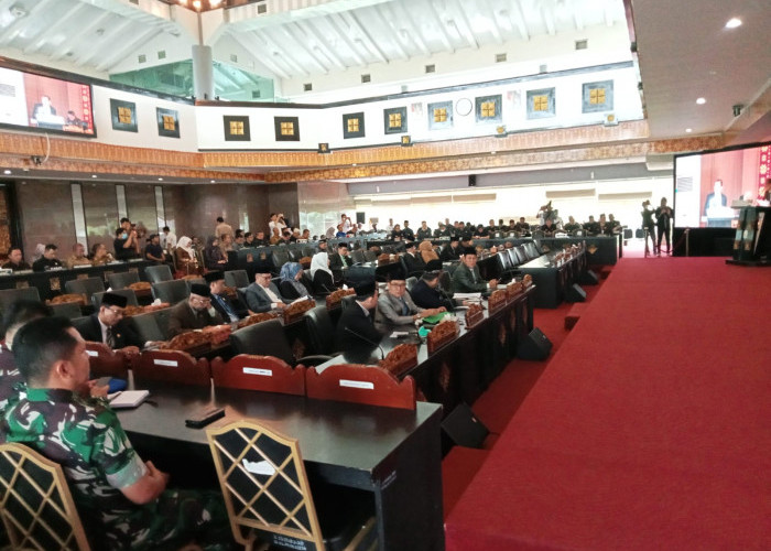 DPRD Palembang Dengarkan Jawaban Walikota Terhadap Pemandangan Umum Fraksi-fraksi
