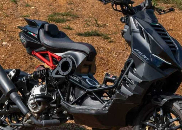Italjet Dragster 300 Black Edition 2026 Resmi Dirilis, Skutik Serba Hitam yang Brutal Abis