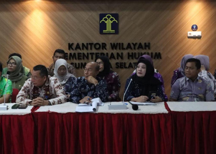 Kanwil Kemenkum Sumsel Harmonisasi Tiga Raperkada Muara Enim: Air Minum, Disabilitas, dan Investasi
