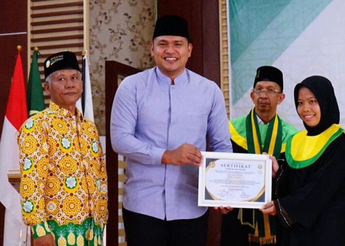 Hadiri Wisuda ADI Maliki, Franky Nasril Tekankan Pentingnya Dakwah Berakhlak untuk Membangun Generasi Berkuali