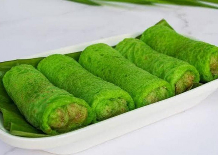 Dadar Gulung Tetap Bertahan di Tengah Gempuran Kuliner Modern