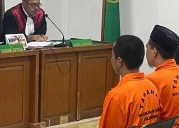 Gasak isi ATM Majikan Hingga Rp500 juta, Bayu Dituntut 4 Tahun bui, Penadahnya Kebagian Setahun. 