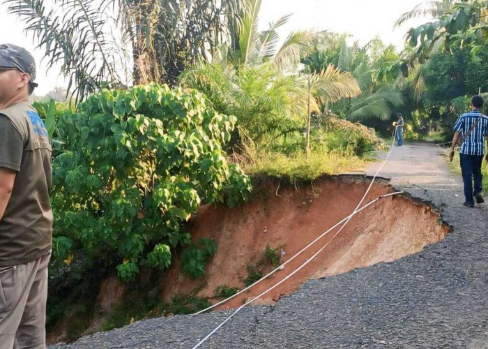 Pemkab OKU Antisipasi Jalan dan Jembatan Longsor