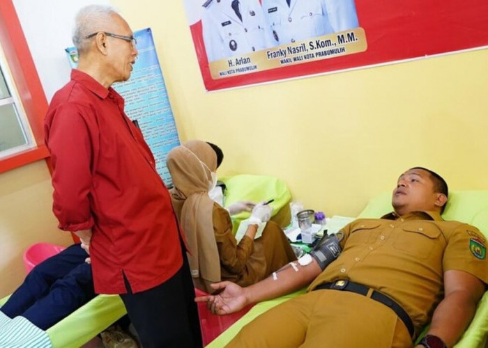 Peringati Seperempat Abad ARSADA, Wawako Prabumulih Sumbangkan Sekantong Darah