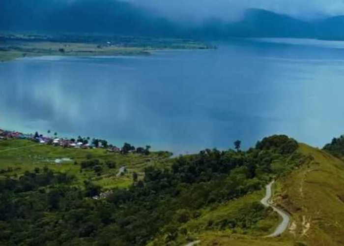 Rekomendasi 5 Danau Terindah di Timur Indonesia, Cocok Tempat Berlibur Bersama Keluarga