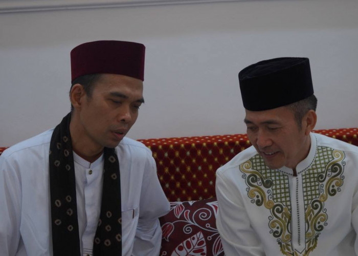 Tabligh Akbar, Ratu Dewa Terapkan Nilai-nilai Religius di Palembang