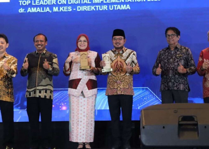 Kota Palembang Raih Dua Penghargaan Nasional Top Digital Implementation 2025