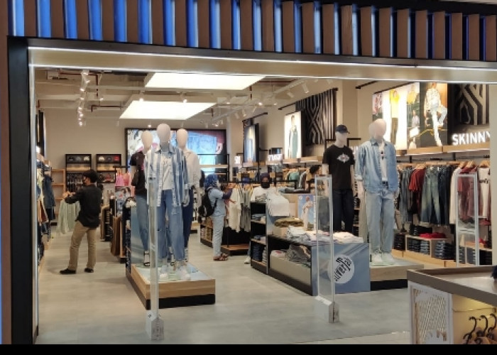 LEVI’S® Store di Palembang Icon Hadir Dengan Konsep Baru