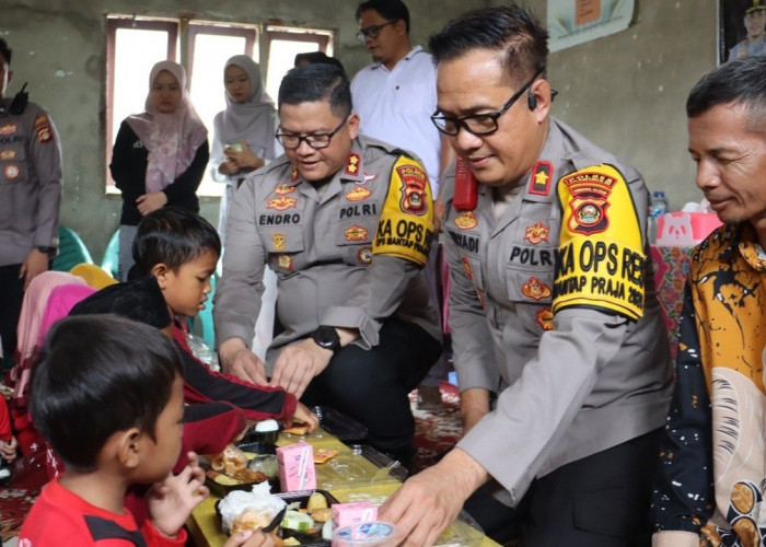 Dukung Program Presiden, Polres Prabumulih Salurkan 95 Paket Gizi dan Alat Tulis