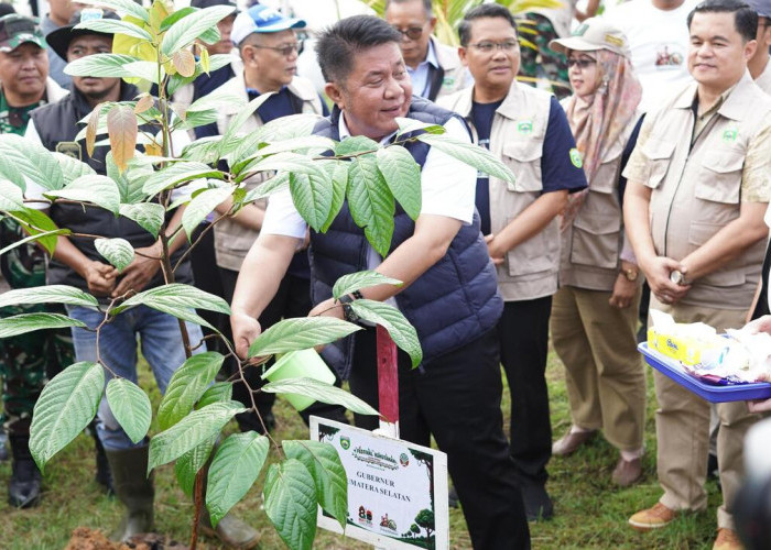 Gubernur Herman Deru Ingatkan Bahaya Karhutla dan Perubahan Iklim di Festival Kehutanan UIN Raden Fatah