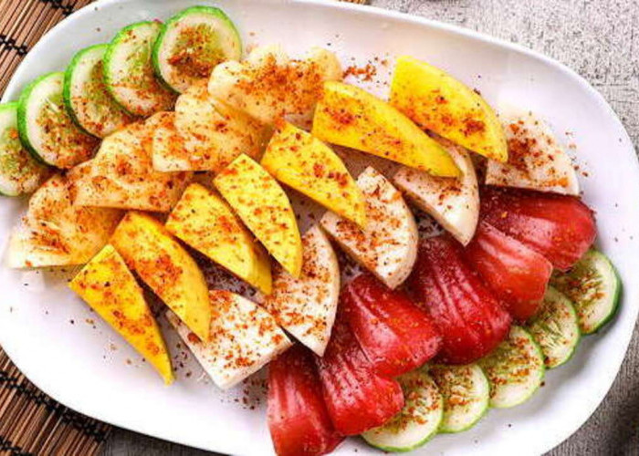 Rujak BonCabe, Sensasi Baru Kuliner Pedas yang Viral di Kalangan Anak Muda