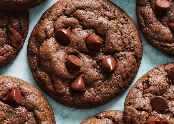 Double Choc Cookies : Sensasi Manis yang Menggoda, Camilan Kekinian yang Jadi Favorit Semua Usia