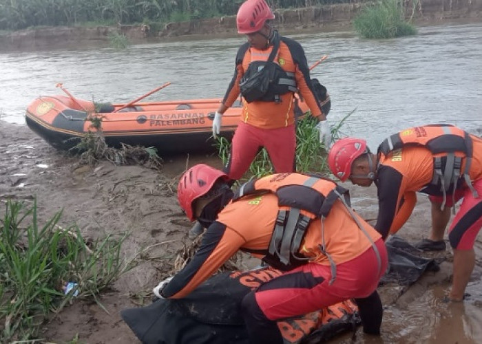 Tim SAR Gabungan Temukan Korban Tenggelam di Sungai Telemo Komering