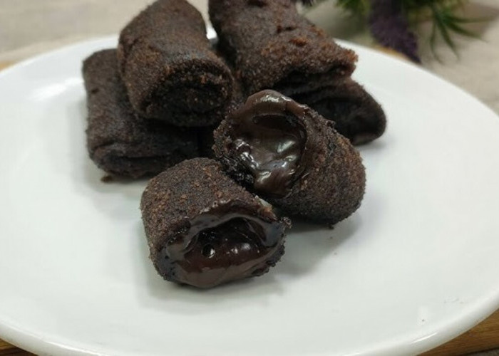 Risol Coklat Lumer Jadi Tren Kuliner, Perpaduan Gurih dan Manis yang Memikat Pecinta Jajanan