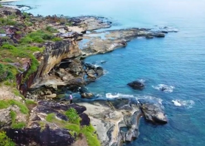Pemekaran Wilayah Kepulauan Riau: Wacana Pembentukan Kabupaten Natuna Selatan untuk Pemerataan Ekonomi