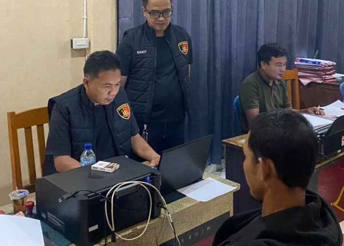 Diisukan Sering Mengintip, Warga Sungai Keruh Aniaya Tetangga Serta Rudapaksa Anak Korban