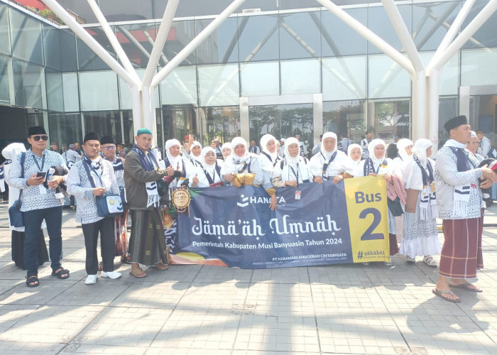 Jamaah Umroh Gratis Pemkab Muba Diberangkatkan ke Jeddah, Ini Pesan PJ Bupati Muba