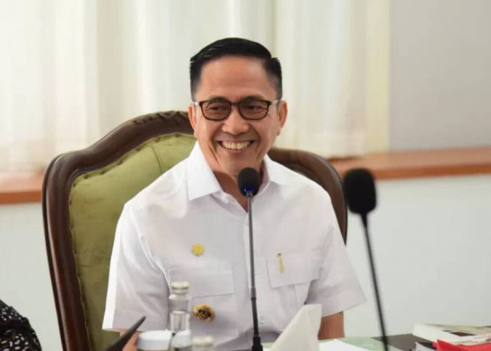 ISPU Tembus 195, Wako Palembang Ratu Dewa Bagikan 10 Ribu Masker 