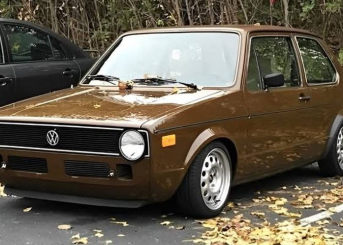 Volkswagen Golf Mk1: Ikon Revolusioner yang Mengubah Wajah Mobil Kompak Dunia. 