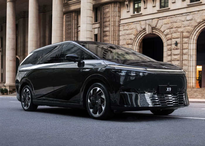 XPeng X9 2025: MPV Listrik Futuristik untuk Keluarga Modern yang Haus Teknologi.