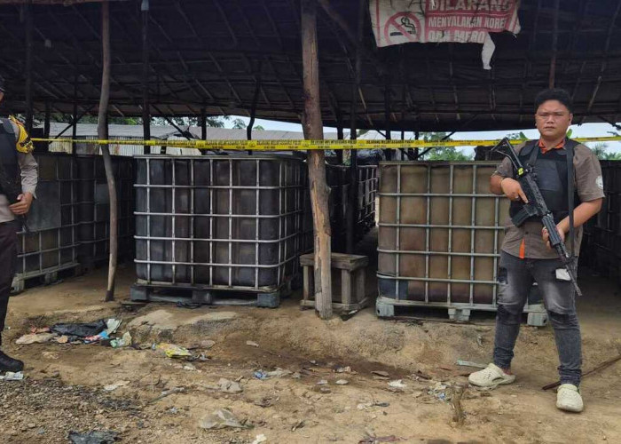 Patroli Tengah Malam Polsek Bayung Lencir Berbuah Hasil, Empat Terduga Pelaku Illegal Refinery Diamankan