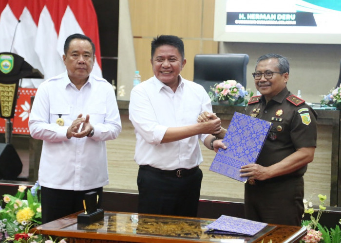Kejati Sumsel Serahkan Tiga Aset Bernilai Miliaran, Herman Deru: Ini Penyelamatan Martabat Daerah