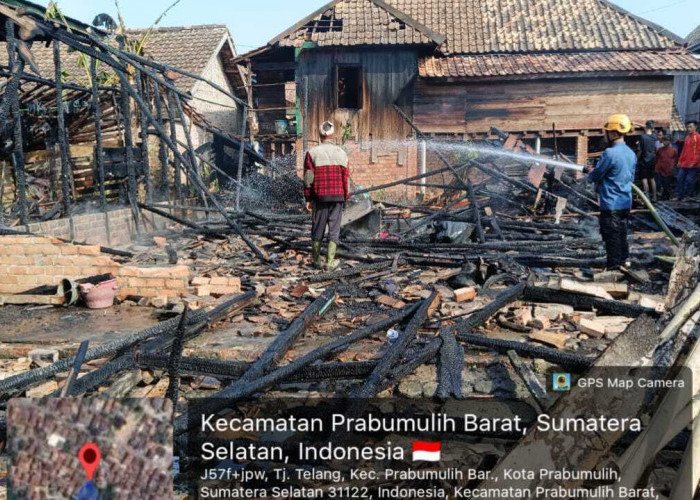 Sebuah Rumah Papan di Desa Tanjung Telang Prabumulih Ludes Terbakar, Kerugian Ditaksir Capai Ratusan Juta 