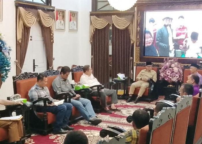 Bupati Teddy Tegaskan Pemkab OKU All Out Bela Nasib Ratusan Karyawan Mitra Ogan