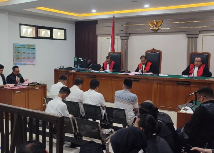 Dugaan Korupsi Perkim dan Disdik PALI, Lima Terdakwa Jalani Sidang Perdana, Kerugian Negara Rp904 Juta