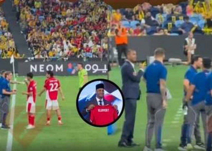 Misteri Peran Kluivert di Timnas Indonesia: Pelatih Sesungguhnya atau Hanya Simbol?