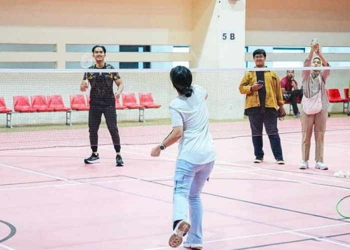 Kaesang Pangarep Bermain Badminton Bersama Legenda Bulutangkis dan Hadiri Ulang Tahun Susi Susanti