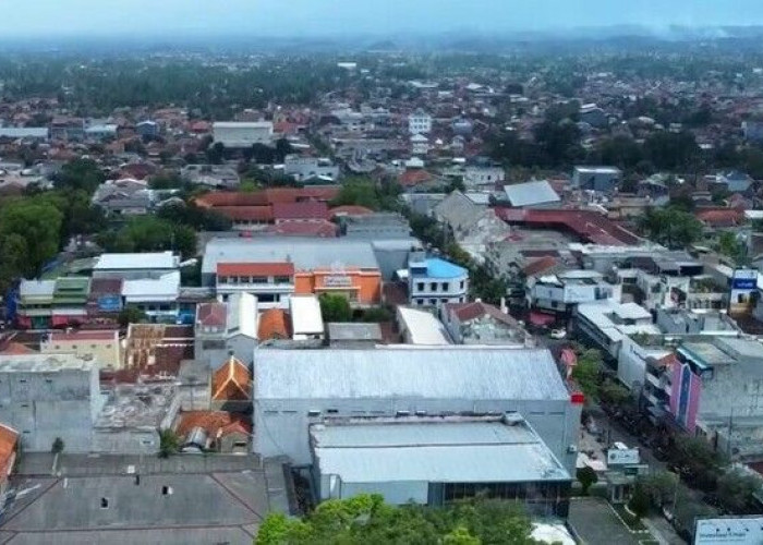 Pemekaran Kabupaten Cianjur Selatan di Jawa Barat: Monumen, Pusat Pemerintahan, dan Potensi Ekonomi Lokal