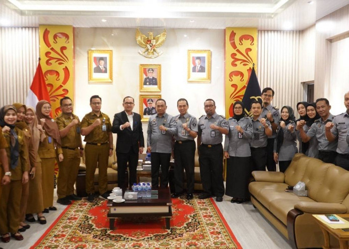 Bahas Percepatan Pembentukan Posbakum, Kanwil Kemenkum Sumsel Terima Audiensi Karo Hukum dan HAM Pemprov Sumse