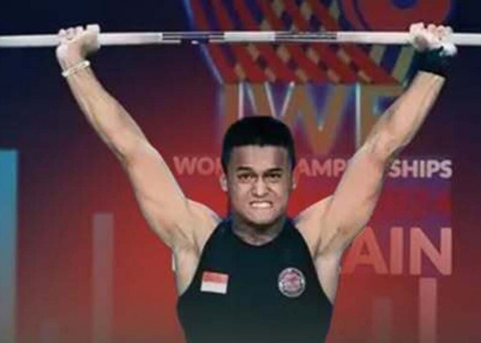 Rizki Juniansyah Pecahkan Rekor Dunia di IWF World Championship 2025