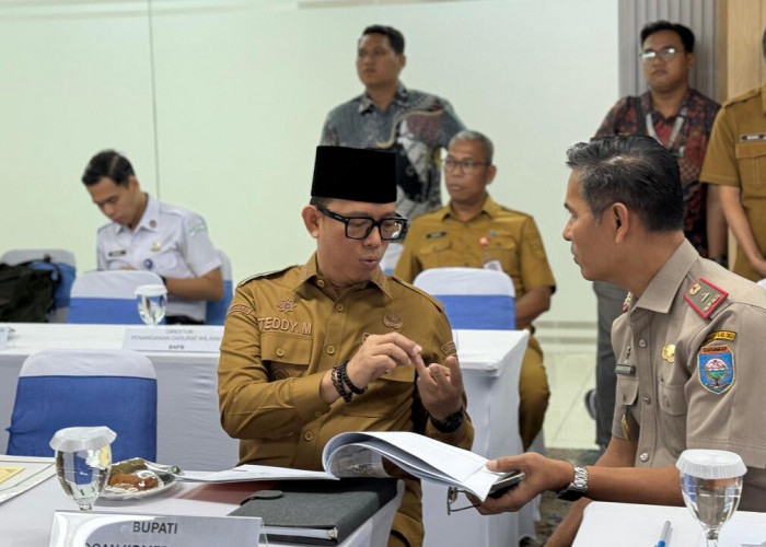 Ikut Rakor Karhutla Bersama Menteri LH, Bupati Siapkan Langkah Strategis Untuk Antisipasi