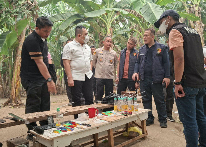 Tim Gabungan Gerebek Sarang Narkoba di Skonjing Ogan Ilir, Dua Orang Diamankan