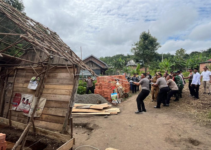 Polres Prabumulih Tuntaskan 9 dari 10 Bedah Rumah Tahun 2025, AKBP Bobby: Pondasi Kebahagiaan KPM