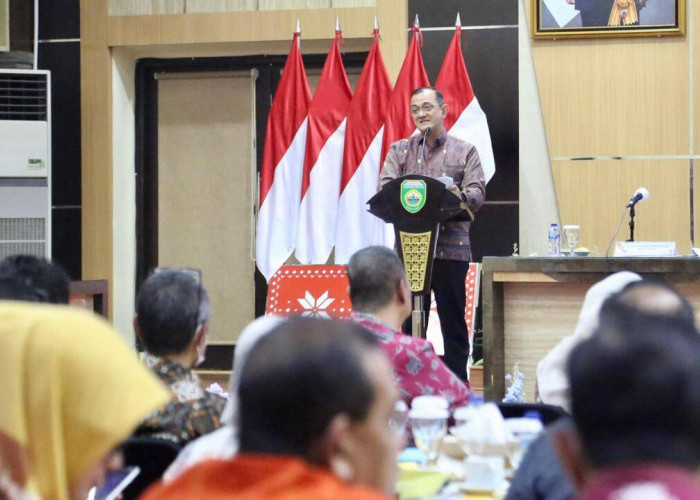 Rumuskan Strategi Pengendalian Inflasi 2025 Sekda Edward Candra Buka Rakor dan Capacity Building TPID seSumsel