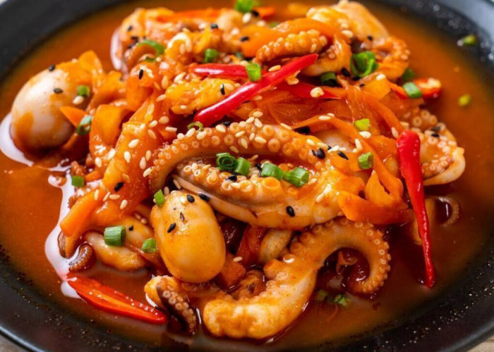 Gurita Saus Padang, Sensasi Pedas dari Laut yang Menggoda Lidah